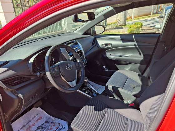 TOYOTA YARIS 1.3 16V FLEX XL MULTIDRIVE TOYOTA YARIS 1.3 16V FLEX XL MULTIDRIVE